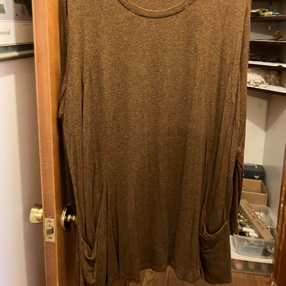 LOGO by Lori Goldstein tunic 3x marled orangey rust colored with pockets